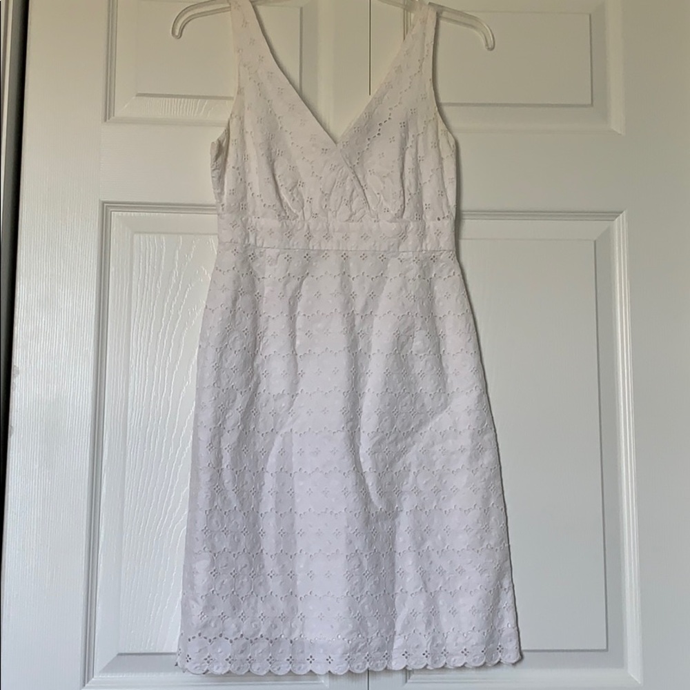 Vineyard Vines white lace dress size 2